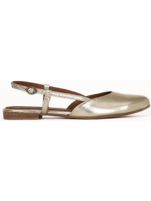 Bueno Shoes Kadın Sandalet Altın Parlak Dana Derisi 41 Numaralı Şık Tasarım