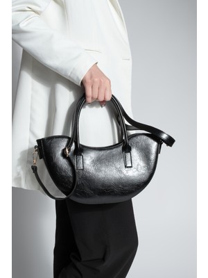 Marjin Kadın Fermuar Kapama El ve Omuz Çantası Foren Siyah