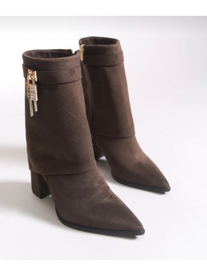 Yazın Ayakkabıları Kahve Süet Yanı Toka Detaylı Kalın Topuklu Çizme