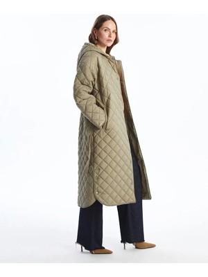 LC Waikiki Kapüşonlu Kapitone Oversize Kadın Şişme Mont  (W5)