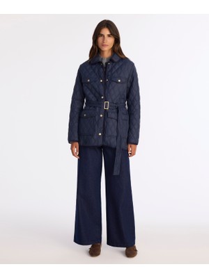 Yargıcı Kemer Detaylı Mont