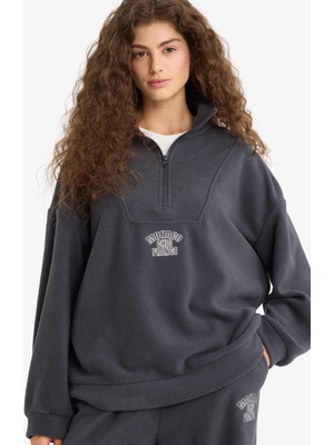 DeFacto Oversize Geniş Kalıp Dik Yaka Fermuarlı Baskılı Polar Sweatshirt Y2649AZ25WN