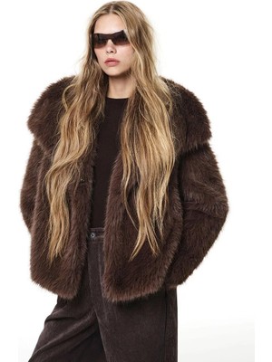 LC Waikiki Ceket Yaka Kadın Pelüş Mont  (W5)