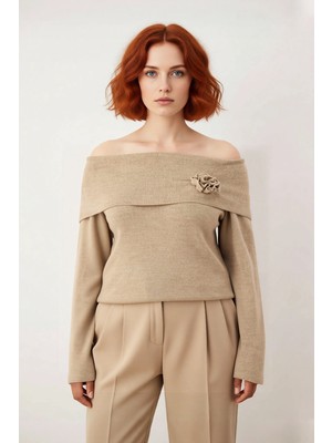 Ersefa Kadın Düz Desen Fitted Triko Kazak Carmen Yaka Uzun Kollu Çiçek Detaylı Kışlık Şıklık Kaliteli