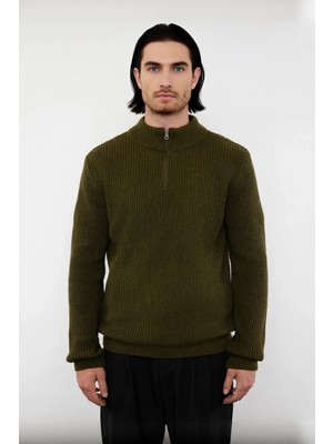 Ersefa Erkek Casual Regular Kesim Uzun Kollu Triko Kazak Soğuk Günler Için Konforlu ve Şık Bir Tarz.