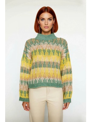 Ersefa Kadınlara Özel Oversize Dik Yaka Etnik Desenli Kalın Triko Kazak Kış Şıklığı Için Crop Kesim