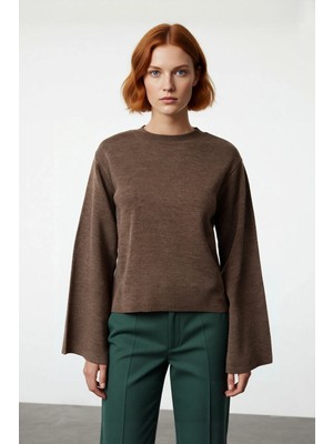 Ersefa Kadın Sürdürülebilir Akrilik Materyal Regular Kalıp Uzun Ispanyol Kol Triko Kazak Kış Modası