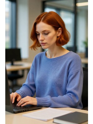 FRM Kadın Oversize Triko Kazak Kayık Yaka Ince Dokulu Rahat ve Şık Ilkbahar Sonbahar Modası Kaliteli