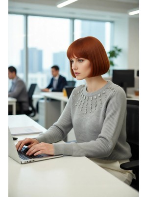 FRM Kadın Regular Kalıp Yumuşak Dokulu Bisiklet Yaka Taş Detaylı Triko Kazak Kış Sezonu Için Modern