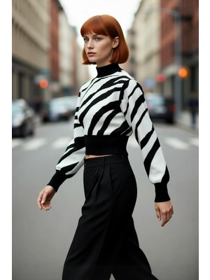 PayBuy Kadın Zebra Desenli Dik Yaka Regular Kalıp Crop Triko Kazak Soğuk Günlerin Şık Seçimi Kaliteli