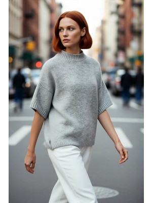 PayBuy Kadın Oversize Kesim Dik Yaka Kalın Dokulu Düz Desen Kısa Kollu Triko Kazak Ilkbahar Sonbahar