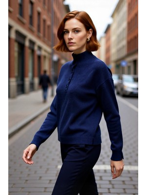 PayBuy Kadın Lacivert Regular Kalıp Dik Yaka Düşük Kol Triko Kazak Günlük Şıklık ve Konfor Sunar Kaliteli