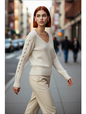 PayBuy Kadın Regular Kalıp Ajurlu Uzun Kol V Yaka Triko Kazak Basic Siluet Günlük Şıklık Için Ideal Seçim.