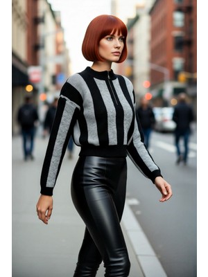 PayBuy Kadın Oversize Fermuarlı Dik Yaka Çizgili Crop Triko Kazak Kış Kombinlerinin Vazgeçilmezi.