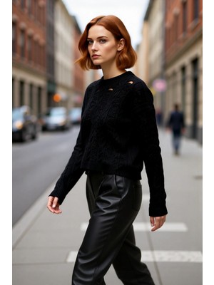 PayBuy Kadın Oversize Ajurlu Delikli Bisiklet Yaka Düşük Kol Crop Triko Kazak Gündelik Şıklığınızı Tamamlar