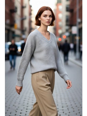 PayBuy Kadın Gri Oversize V Yaka Triko Kazak Rahat Düşük Kol Fitilli Dokuma Kış Şıklığı Sunar Kaliteli