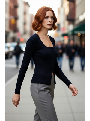 PayBuy Kadın Ekru Çizgili Kare Yaka Fitted Uzun Kol Triko Body %100 Akrilik Sonbahar Şıklığı Kaliteli