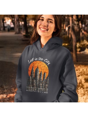 Tişört Kodu Lost In The City – Urban Unisex Hoodie