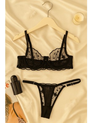 Siyah Çiçek Desenli Dantel Bralet & Külot Iç Giyim Takımı
