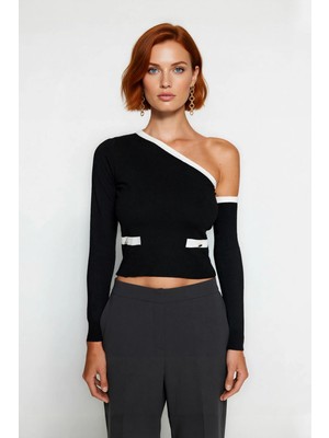 Ersefa Kadın Renk Bloklu Asimetrik Yaka Tasarımlı Fitted Crop Uzun Kollu Şık Triko Üst Sonbahar Ilkbahar