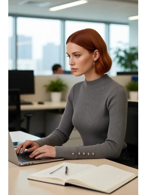 FRM Kadın Modern Fitted Kalıp Dik Yaka Uzun Kollu Fitilli Triko Kazak Şık ve Rahat Kombinler Kaliteli