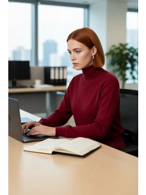 FRM Kadın Basic Oversize Balıkçı Yaka Triko Kazak Standart Kol Rahatlığıyla Kış Sezonu Vazgeçilmezi