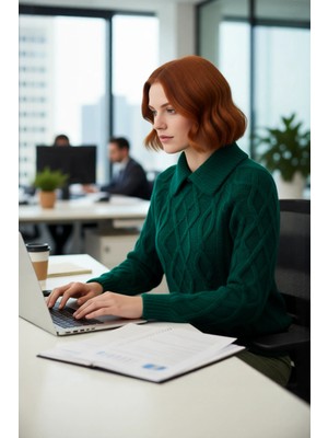 FRM Kadın Ekru Gömlek Yaka Regular Kesim Saç Örgü Desenli Düşük Kol Triko Kazak Günlük Kullanım