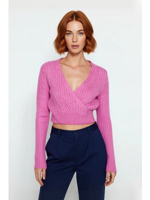 Ersefa Kadınlara Özel Fitilli Kruvaze Crop Triko Kazak Serin Havalarda Şıklığı ve Konforu Bir Arada Sunar