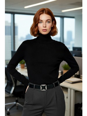 FRM Kadınlara Özel Balıkçı Yaka Fitted Kalıp Düz Triko Kazak Standart Kol Kış ve Sonbahar Şıklığı