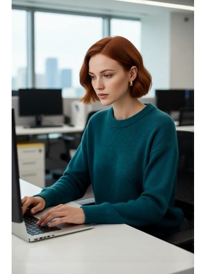 FRM Günlük Kadın Regular Fit Düşük Kol Bisiklet Yaka Triko Kazak Konforlu ve Modern Kış Stili Kaliteli