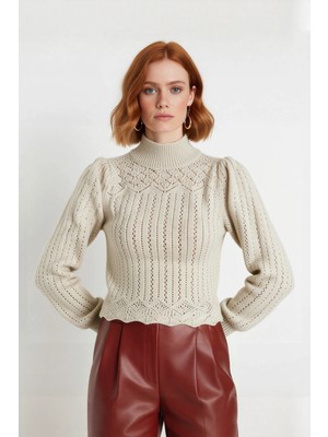 Ersefa Kadın Ajurlu Örgü Detaylı Dik Yaka Fitted Crop Kazak Balon Kolları Ile Kışa Özel Trend Bir Stil