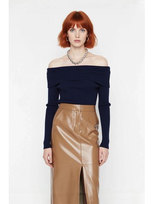 Ersefa Kadınlara Özel Basic Fitted Kesim Uzun Kollu Crop Akrilik Triko Carmen Yaka Kazak Kaliteli