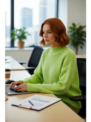 FRM Kadın Gri Dik Yaka Oversize Akrilik Triko Kazak Günlük Şıklık Için Ideal Uzun Kollu Tasarım