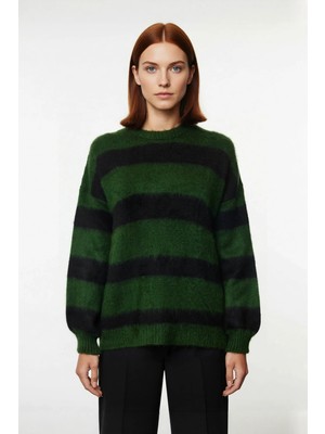 Ersefa Kadın Geniş Kalıp Çizgili Triko Kazak Rahat Bisiklet Yaka Tasarımı Kış Günleri Için Konforlu Seçim