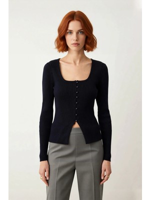 Ersefa Kadınlara Özel Ekru Çizgili Kare Yaka Triko Bluz Fitted Uzun Kollu %100 Akrilik Zarafeti Kaliteli