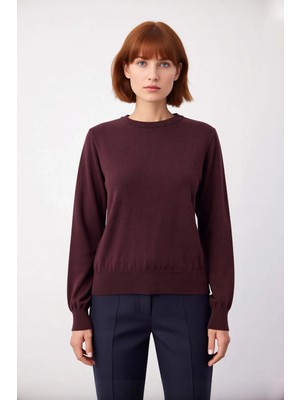 Ersefa Kadın Ekru Düz Regular Kalıp Bisiklet Yaka Triko Kazak Kışın Rahat ve Şık Kombinlerin Temel Parçası