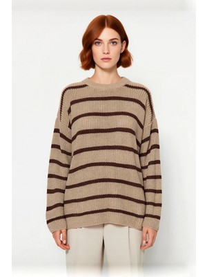 Ersefa Kadınlara Özel Oversize Çizgili Triko Kazak Bisiklet Yaka Uzun Kollu Kış Stiline Modern Dokunuş