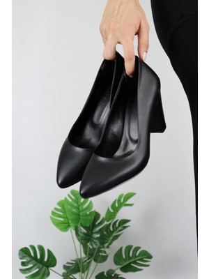 Serko Shoes Kadın Dekolte Düz Model Topuklu Ayakkabı