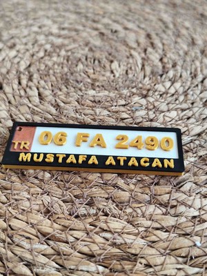 Araba Plaka Anahtarlık Çiftli Set (2 Adet) Araç Plaka Oto Plaka Anahtarlık 3D Baskı Kişiselleştirilebilir 2*7 cm TR plaka Gold Altın sarısı renk