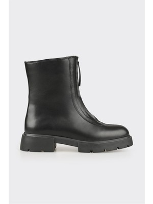 Elle Siyah Deri Kadın Günlük Bot