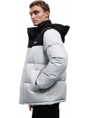 Koton Dik Yaka Renk Bloklu Cep Detaylı Baskılı Fermuarlı Şişme Mont