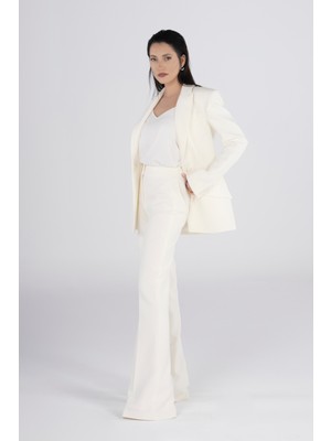 Pearl Kırık Beyaz Krep Yüksek Bel İspanyol Paça Pantolon – Şık, Rahat ve Trend Ofis & Günlük Kullanım