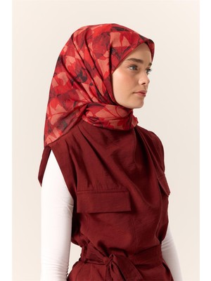 Silk Home İnce Pamuk Soft Eşarp Bordo-Kırmızı Desenli Kaymaz Dokulu Tok Duruşlu 90x90