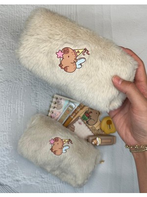 ZeCo Collection Tatlı Melek Capybara Pofuduk Peluş Çanta / Kalemlik / Toparlayıcı / Kalem Kutu