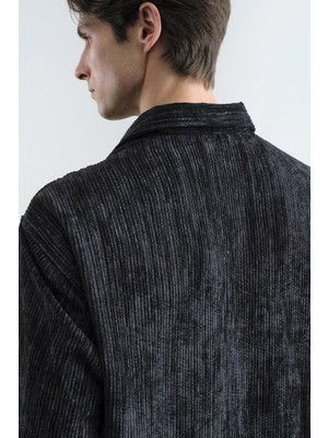 Giesto Oversıze Efektli Kadife Siyah Gömlek