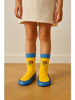 Katia & Bony Kız Çocuk Çiçek Desenli Makosen Soket Çorap Patik Panduf – Kaydırmaz Ev & Anaokulu Ayakkabısı Sarı