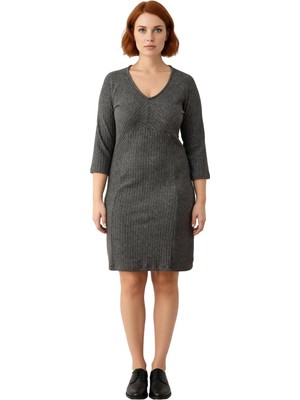 Ersefa Kadın Büyük Beden A Kesim Mini Örme Elbise V Yaka Reglan Kol Fırçalı Kaşkorse Dokusuyla Şık
