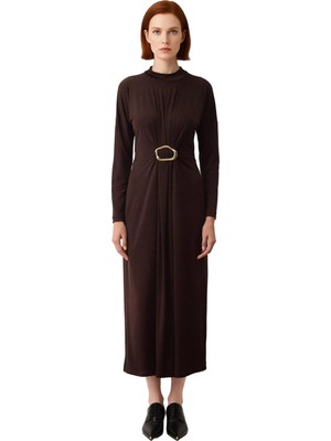 Ersefa Kadın Uzun Kollu Bodycon Kesim Örme Sandy Maxi Elbise Dik Yaka Detaylı Zarif ve Rahat Stil