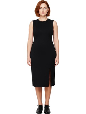 Ersefa Kadın Midi Boy Siyah Bodycon Elbise Kolsuz Yırtmaç Detaylı Örme Kumaş Bisiklet Yaka Büyük Beden