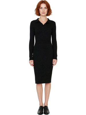 Ersefa Kadın Triko Bodycon Midi Uzun Kol Polo Yaka Düz Elbise Şık ve Modern Kış Giyimi Rahat Kullanım